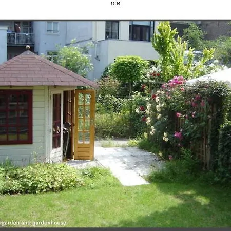 Centre With Garden *